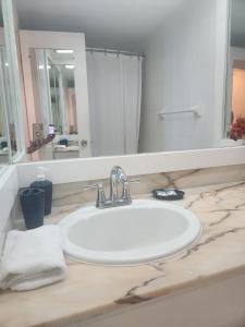 Een badkamer bij L&D Vacations Rentals