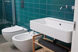 Ένα μπάνιο στο LaValeHouse +57 φωτογραφίες