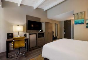 Kuchyň nebo kuchyňský kout v ubytování The Hub Middletown Red Bank- Best Western Signature Collection