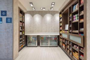 酒店内部图书馆