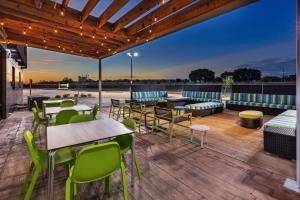 Balkón nebo terasa v ubytování Home2 Suites By Hilton Weatherford