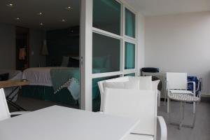 Posezení v ubytování Enchanted 17 Jewel Beachfront Luquillo -Pool