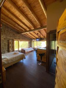 Двох'ярусне ліжко або двоярусні ліжка в номері Sierras Oasis Apart