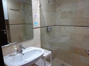 Ένα μπάνιο στο Zen Home +16 φωτογραφίες
