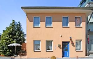 Hoone, kus puhkemaja asub