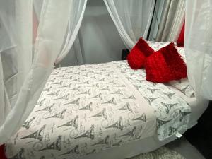 Фотография из галереи Nice one bedroom apartment at 15 minutes to New York excellent bus transportation в городе Норт-Берген