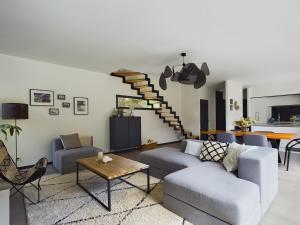 Zona de estar de Maison Cornillon-Confoux, 4 pièces, 6 personnes - FR-1-599-93