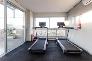 Fitness centrum a/nebo fitness zařízení v ubytování Comfortable Apt Close To Shopping Del Sol