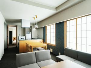 Köök või kööginurk majutusasutuses MIMARU Tokyo Station East