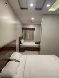 Φωτογραφία από το άλμπουμ του SS CROWN inn στη Μπανγκαλόρ