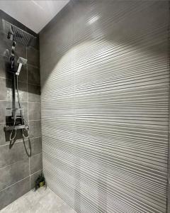 Millénium vip parc appartement的一间浴室