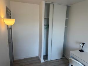 Gallery image of Chambre proche de paris métro 7 La Courneuve 3 in La Courneuve +2 photos