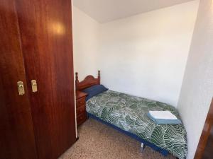 Posteľ alebo postele v izbe v ubytovaní NOG - La Nogalera, 2 dorm, 2 baños, Terraza, Piscina, Wifi