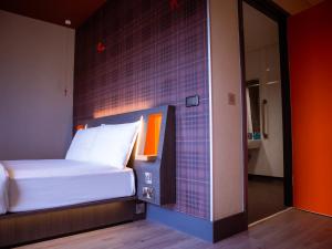Letto o letti in una camera di easyHotel Dublin