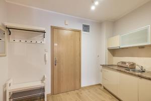 Kuchyňa alebo kuchynka v ubytovaní Rosa Weneda by Baltic Home