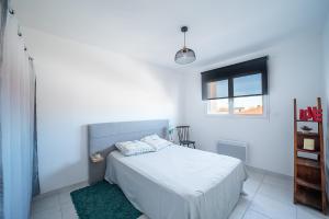 Afbeelding uit fotogalerij van L'impertinente - Maison climatisée avec jacuzzi in Pia