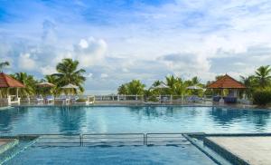 Swimmingpoolen hos eller tæt på Isola Di Cocco Ayurvedic Beach Resort