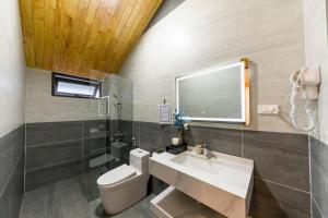 Koupelna v ubytování Olagi Hotel 2