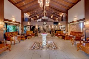 Posezení v ubytování The Fern Gir Forest Resort, Sasan Gir - A Fern Crown Collection Resort