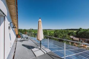 Balkón nebo terasa v ubytování Guggi´s Emporeon Allgäu