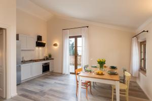 Agriturismo Tenuta i 4 venti的厨房或小厨房