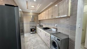 Afbeelding uit fotogalerij van Prime Residence Apartments in Sukuta