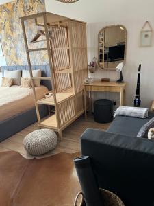 Postel nebo postele na pokoji v ubytování Luxury Studio in Alpinе Lodge FREE SPA