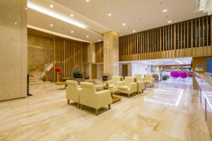 Lobbyen eller receptionen på Dendro Gold Hotel
