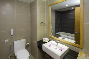 Koupelna v ubytování Dendro Gold Hotel