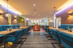 Posezení v ubytování Parkhotel Flora + 37 fotografií