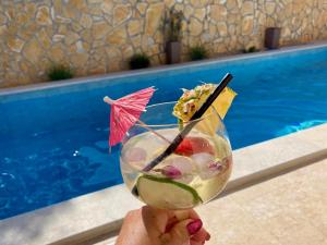 Nápoje v ubytování Holiday Home Villa Monica