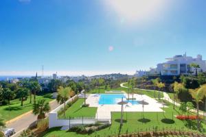 Basen w obiekcie 2288 new modern penthouse with privat pool lub w pobliżu