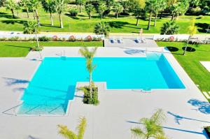 Basen w obiekcie 2288 new modern penthouse with privat pool lub w pobliżu