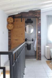 Ένα μπάνιο στο Otium House