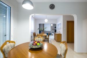 キサモスにあるZoe's Place - 2 BD Beachfront Apartmentのギャラリーの写真