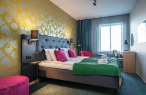 Postel nebo postele na pokoji v ubytování Thon Partner Hotel Dockyard + 32 fotografií