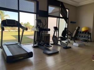 Fitness centrum a/nebo fitness zařízení v ubytování LUXUEUSE VILLA AVEC PISCINE PRIVEE PROCHE D'AGADIR