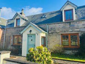 Gallery image of Rosemount Cottage ONE- Highland Cottage in Garve