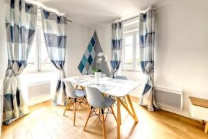 Χώρος καθιστικού στο C3 Disney Centre Station