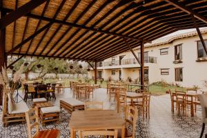Restaurace v ubytování Pietra Hotel + 37 fotografií