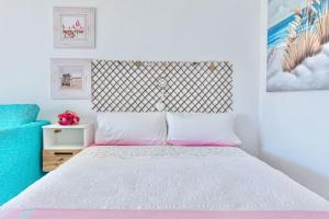 Ένα ή περισσότερα κρεβάτια σε δωμάτιο στο VIEJO - Calma