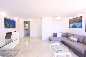 Fotografie z fotogalerie ubytování 1094 modern duplex penthouse on the beach v destinaci Marbella