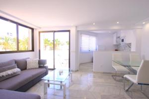 Fotografie z fotogalerie ubytování 1094 modern duplex penthouse on the beach v destinaci Marbella