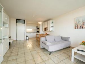 Kuchyň nebo kuchyňský kout v ubytování Apartment Ref- 801 by Interhome