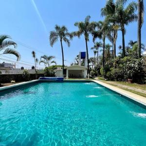 Πισίνα στο ή κοντά στο Casa acogedora y relajante en Cuernavaca