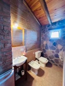 A bathroom at Al Encuentro Casas de Montaña