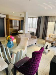 Fotografie z fotogalerie ubytování Boun's Hotel v destinaci Yaoundé + 33 fotografií