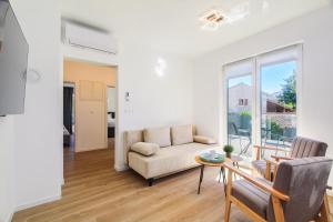 Posedenie v ubytovaní Apartments Mialis