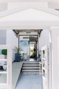 Afbeelding uit fotogalerij van Niriides Apartments in Kourouta