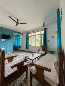 Imagine din galeria proprietății Bhagwati wood house în Manali